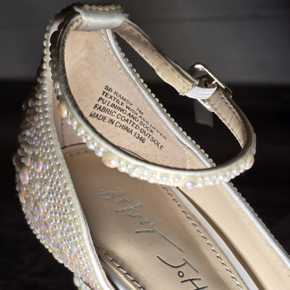 Betsey Johnson Ramsy Pearl Heels - Picture 14 of 16